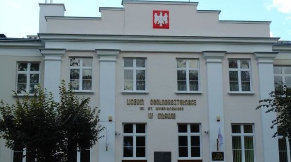 Budynek I LO w Mławie